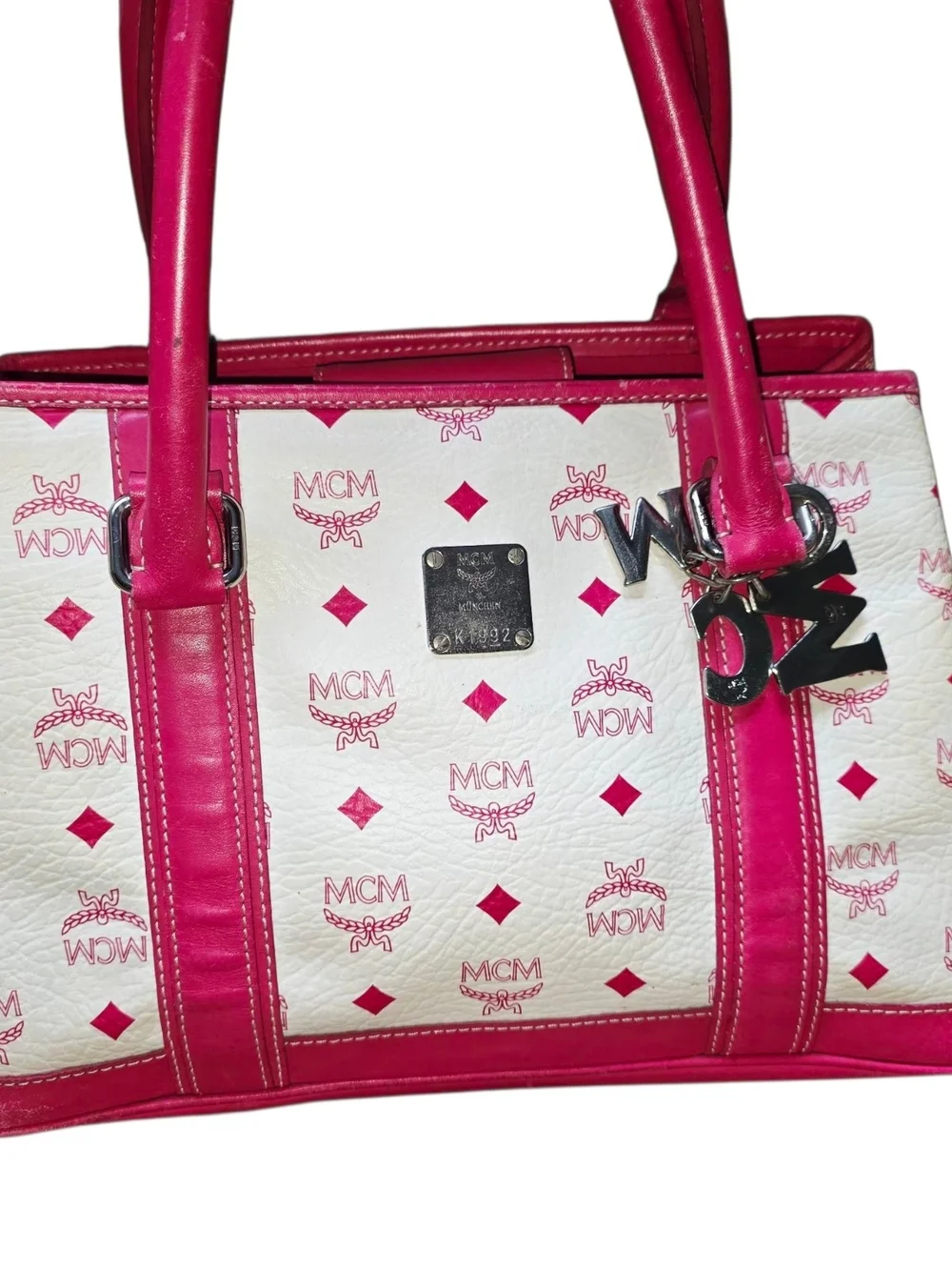 MCM Beige & Pink Visetos Tote w/ Matching Wristlet & MCM Charm & silver Hardware - Picture 14 of 16